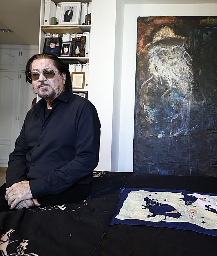 Imagen secundaria 2 - Con los leones y en su casa.